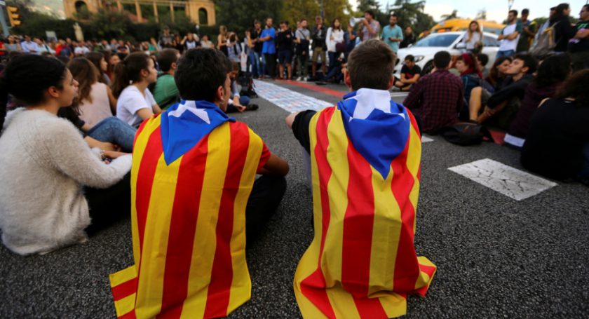 Власти Испании решили сместить от власти руководство Каталонии