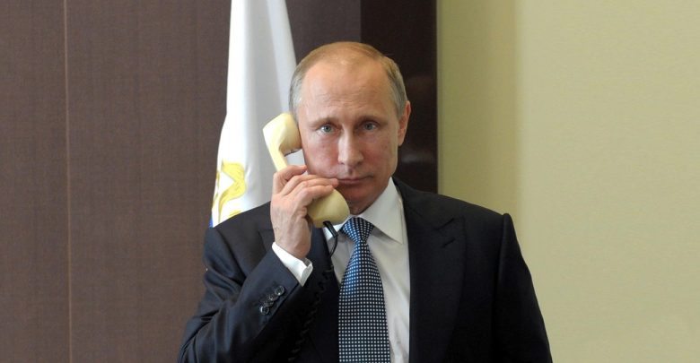 Песков: у Путина нет выходных и мобильника 1