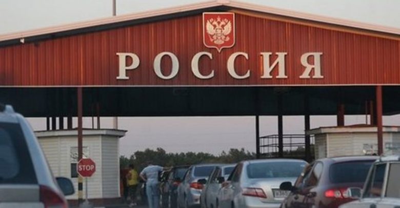 Очередь автомобилей на въезд в Росию