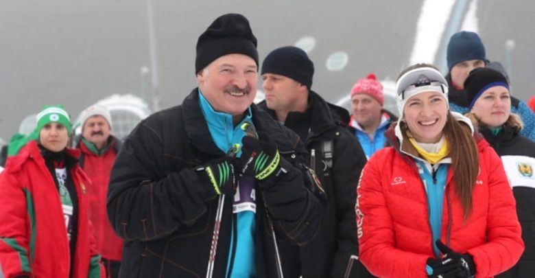 Президент Беларуси Александр Лукашенко на "Минской лыжне"