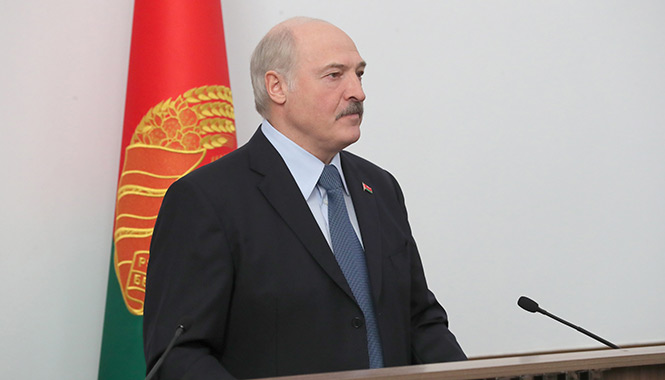 Александр Лукашенко держит слово перед курсантами Военной академии