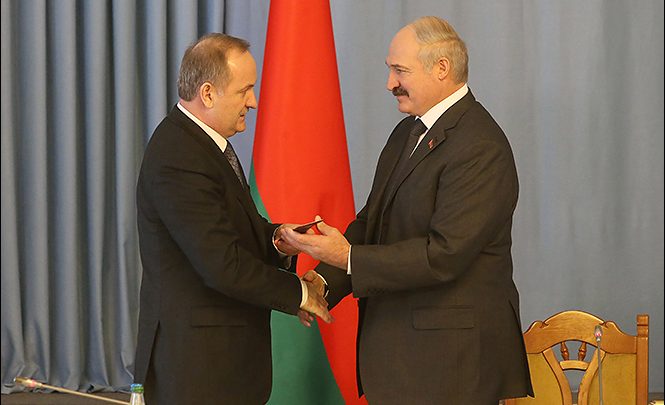 Президент Беларуси Александр Лукашенко на встрече с главой Национального банка страны