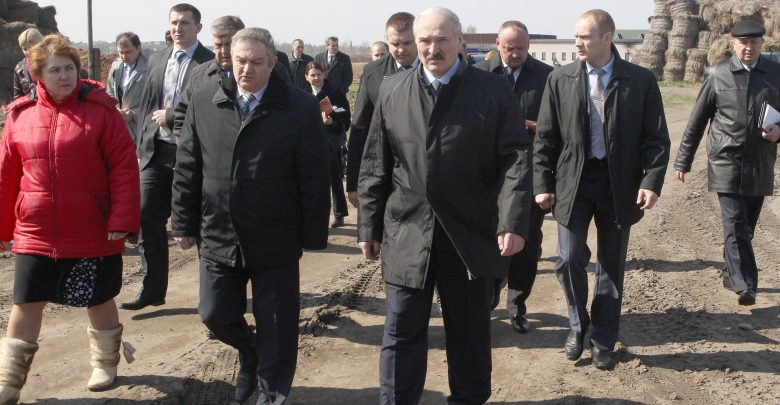 Лукашенко на льнозаводе
