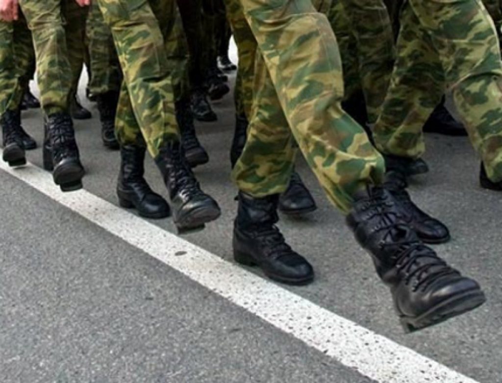 В Беларуси на службу призывают офицеров запаса