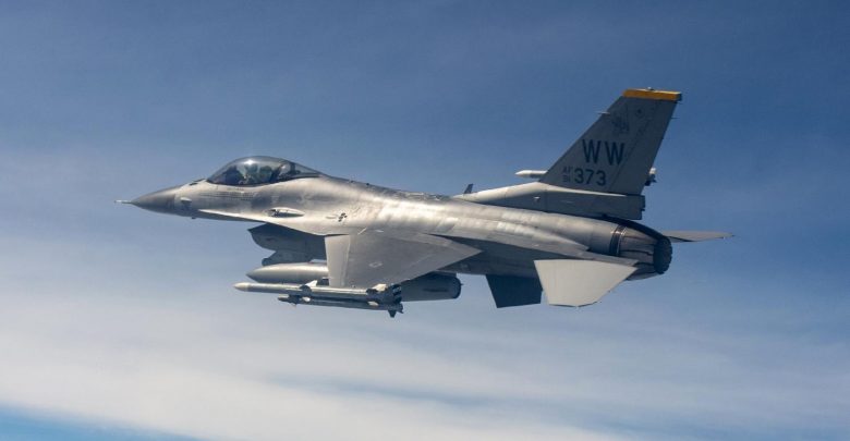 Истребитель F-16