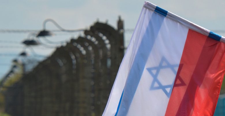 Флаги Польши и Израиля