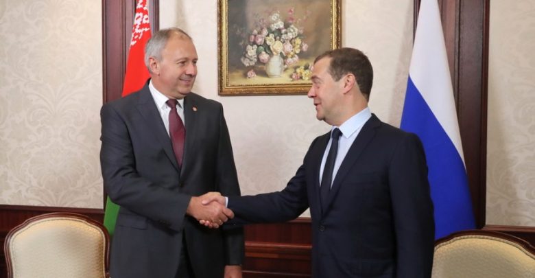 премьер-министры Беларуси и России Сергей Румас и Дмитрий Медведев