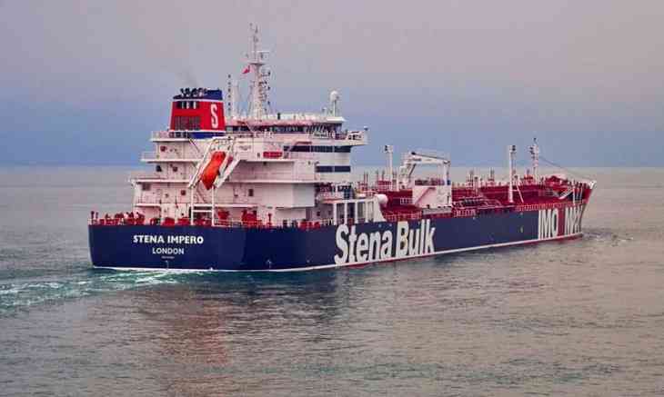 Тегеран подтвердил задержание британского танкера