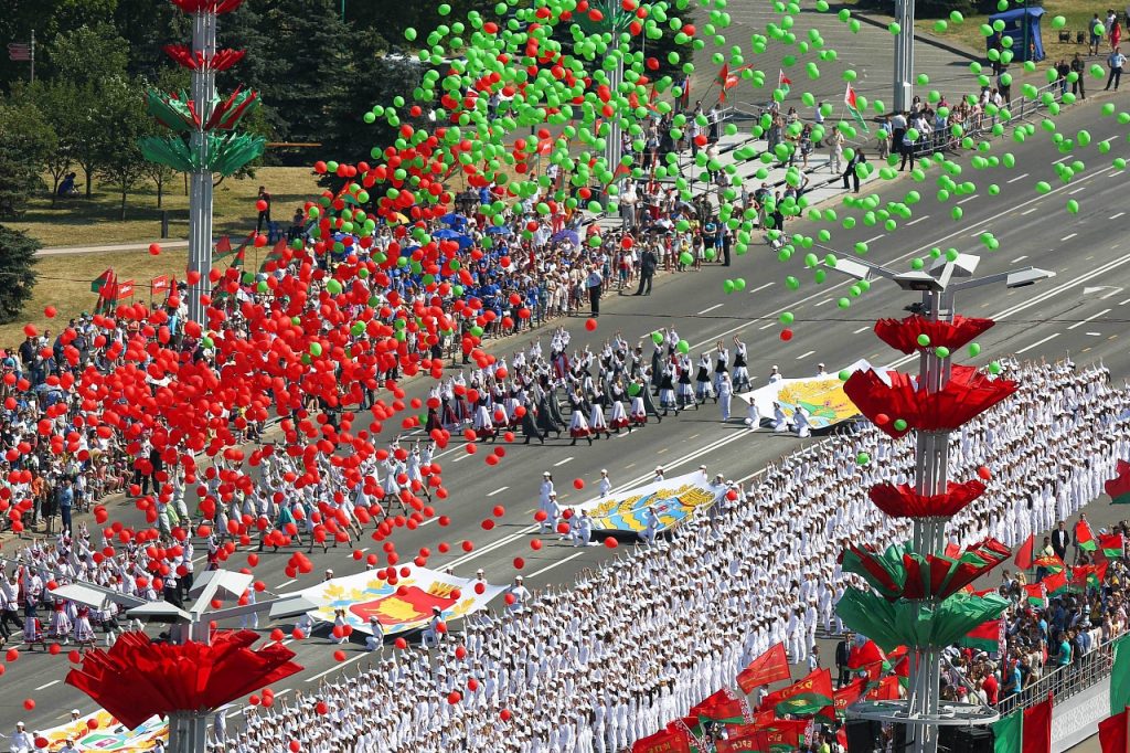 Главный государственный праздник : как Беларусь отмечает День Независимости