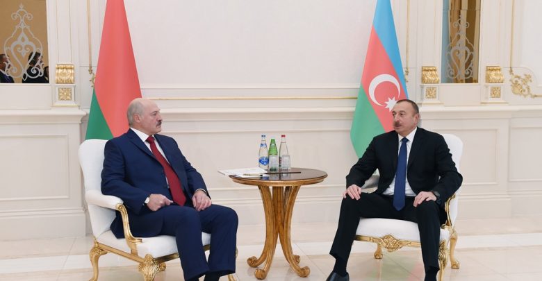 Президенты Беларуси и Азербайджана Александр Лукашенко и Ильхам Алиев