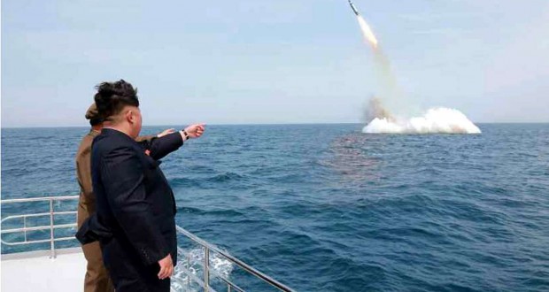 Северная Корея запустила ракеты в сторону Японии