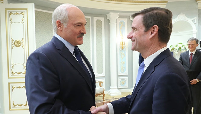 Президент Беларуси Александр Лукашенко 17 сентября в Минске встретился с заместителем государственного секретаря США по политическим вопросам Дэвидом Хэйлом