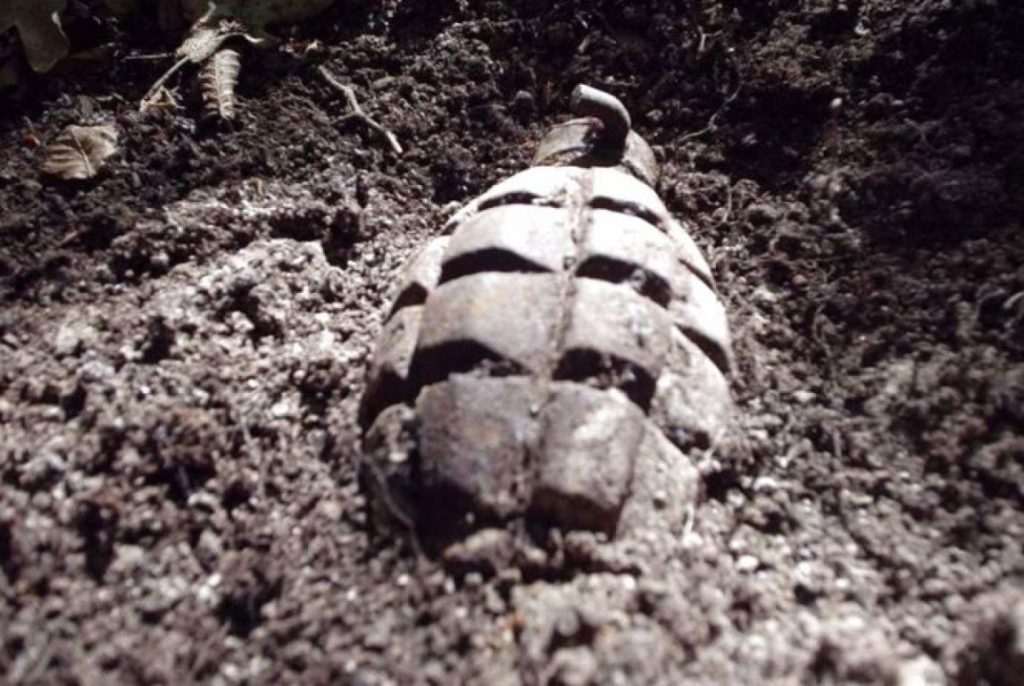 На чердаке дома в Гродно нашли гранату времён ВОВ