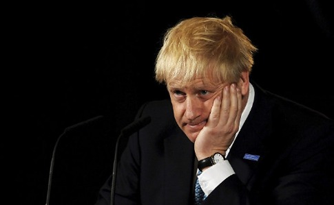 Джонсон не хотел просить о переносе, но парламент его вынудил