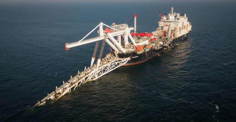Укладчик газопровода Северный поток 2 на дно Балтийского моря