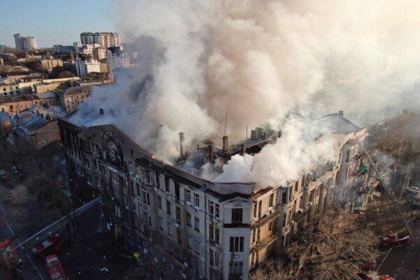 Пожар в Одесском колледже унес жизни 10 человек