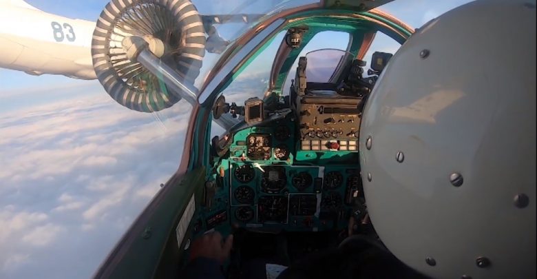 Дозаправка МиГ-31БМ и Су-34 глазами пилота: кадры из кабины