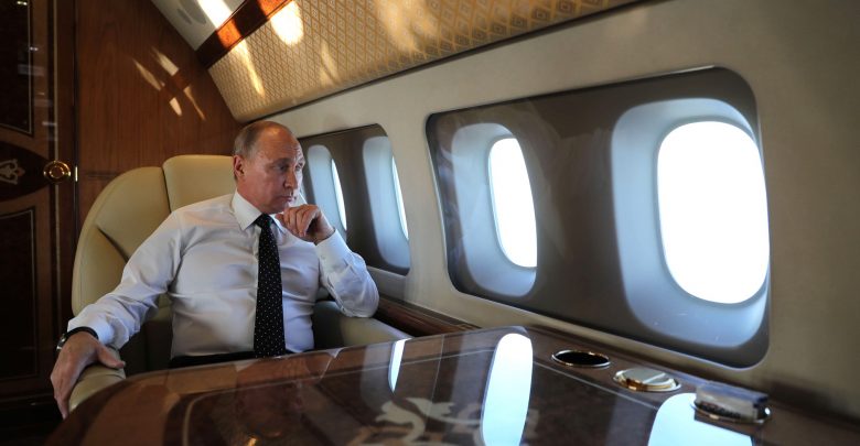 Путин в самолёте