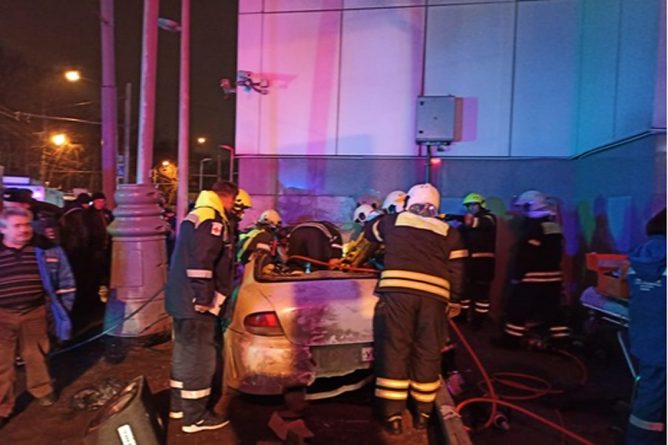 В Москве пьяный водитель сбил пешеходов