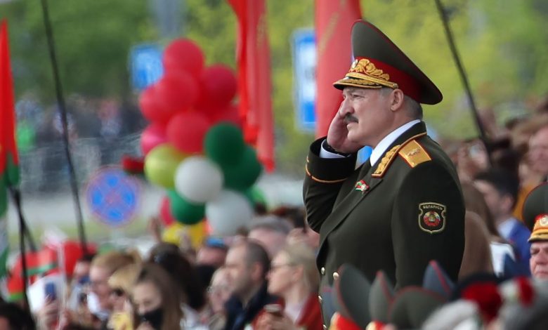 Александр Лукашенко на параде Победы в Минске 9 мая