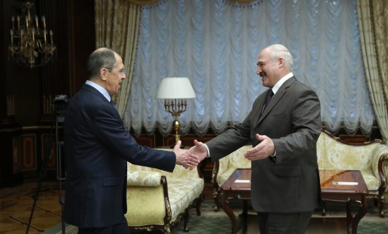 Александр Лукашенко встретился с главой МИД России Лавровым
