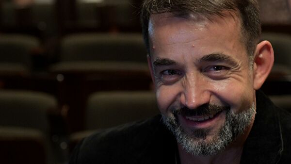 Дмитрий Певцов заболел пневмонией в Крыму Дмитрий Певцов заболел пневмонией в Крыму