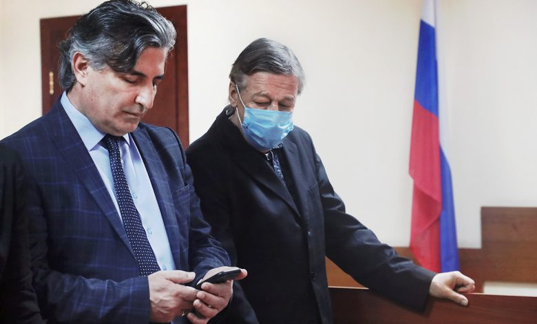 Адвоката Ефремова обвинили в нарушении адвокатской этики Адвоката Ефремова обвинили в нарушении адвокатской этики