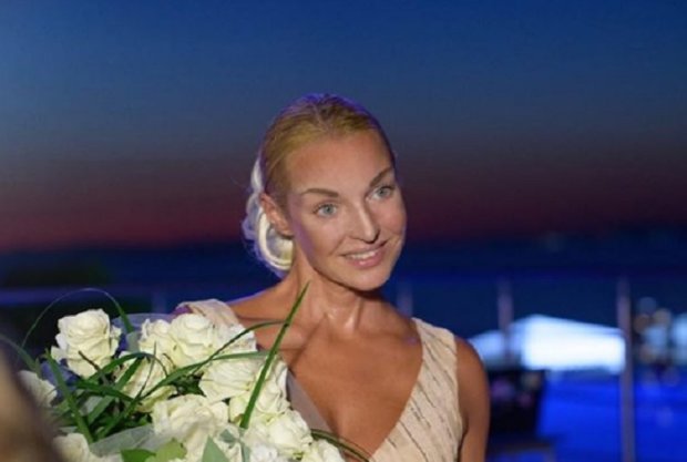 Анастасия Волочкова рассказала правду о скорой свадьбе Анастасия Волочкова рассказала правду о скорой свадьбе