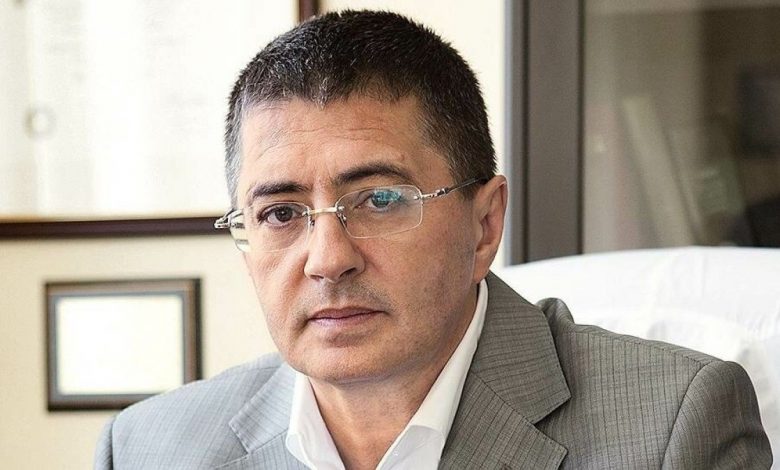 Доктор Мясников считает, что погибнуть в ДТП должен был сам Ефремов Доктор Мясников считает, что погибнуть в ДТП должен был сам Ефремов