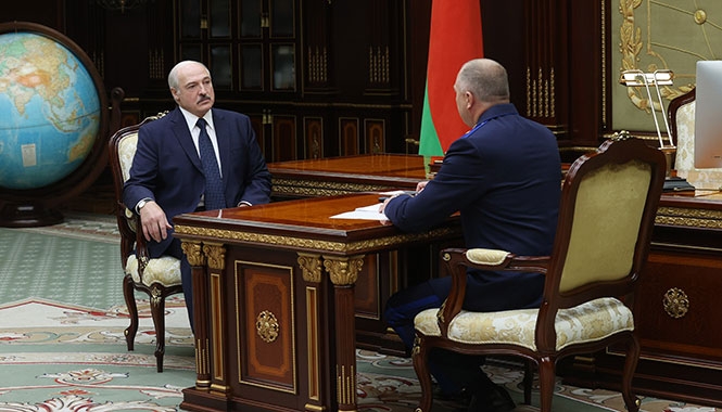 Президент Беларуси Александр Лукашенко принял 7 сентября с докладом Председателя Следственного комитета Ивана Носкевича