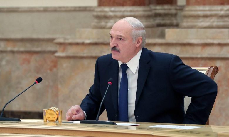 Лукашенко связал рост заболеваемости Covid-19 с акциями протеста Лукашенко связал рост заболеваемости Covid-19 с акциями протеста