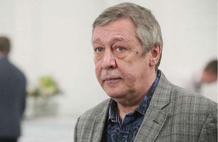 Бар, в котором Ефремов выпивал перед аварией оштрафовали Бар, в котором Ефремов выпивал перед аварией оштрафовали