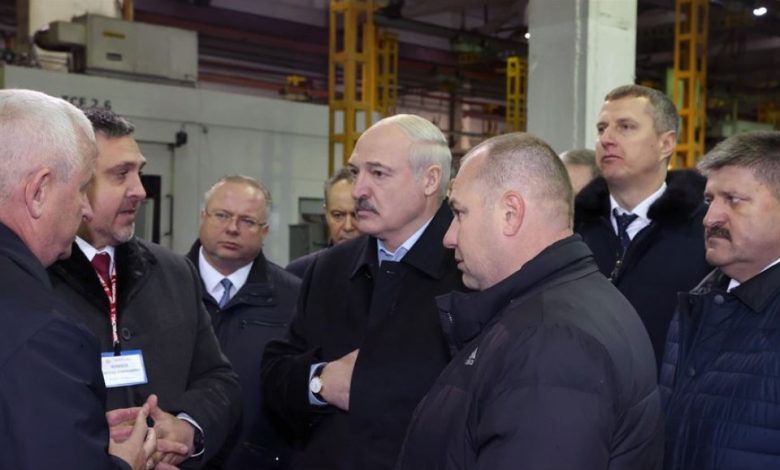 Александр Лукашенко 20 ноября 2020 года посещает Гомсельмаш