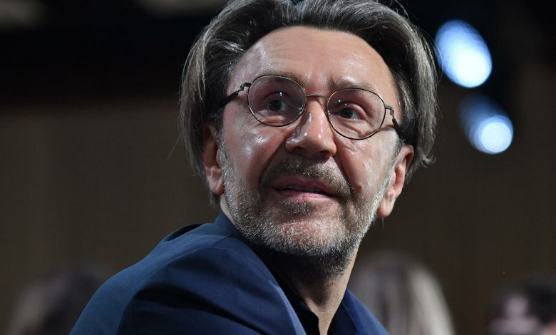 Сергей Шнуров решил исправиться после разговора с Путиным Сергей Шнуров решил исправиться после разговора с Путиным
