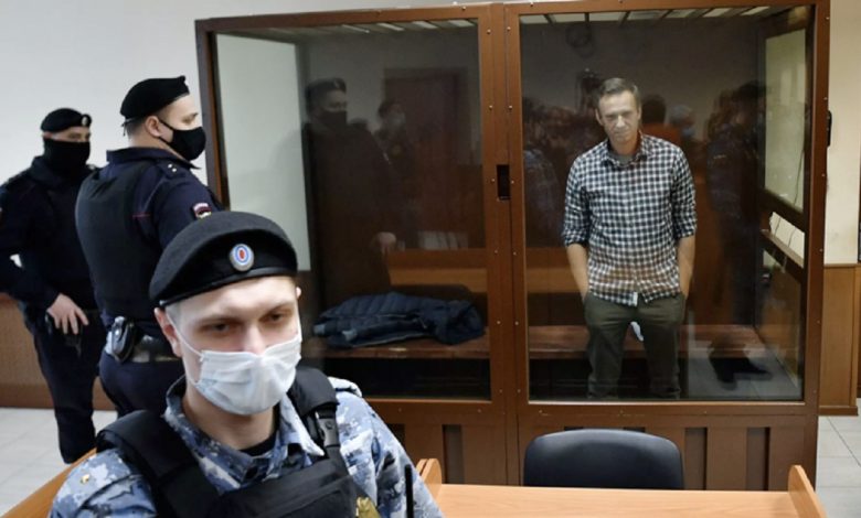 Суд оштрафовал Навального на 850 тысяч рублей за клевету на ветерана