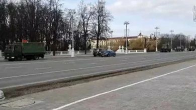 В центр Минска стянули силовиков и спецтехнику