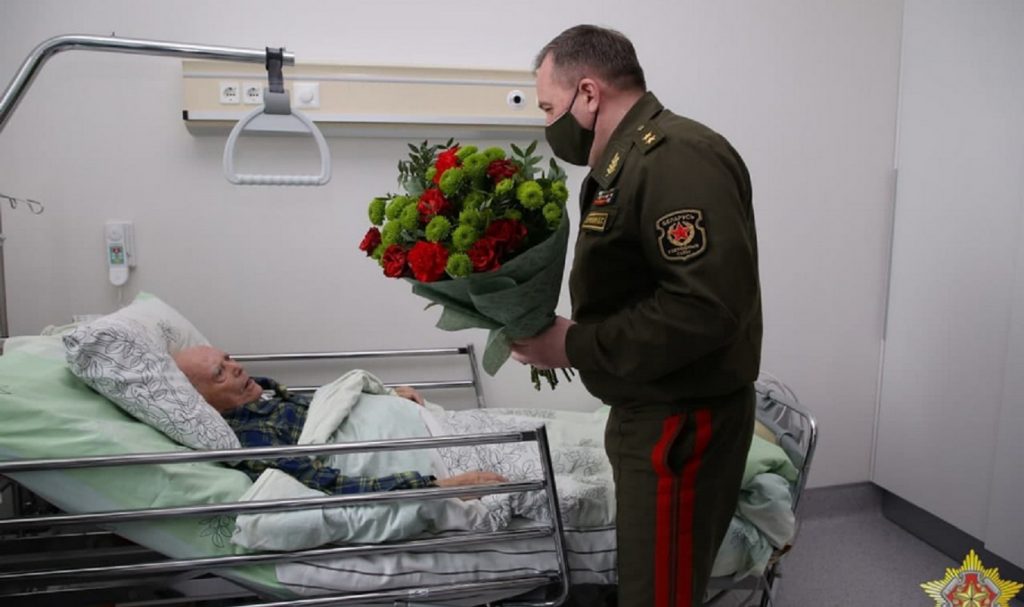 Героев Советского Союза поздравили с Днем Победы в Минске 