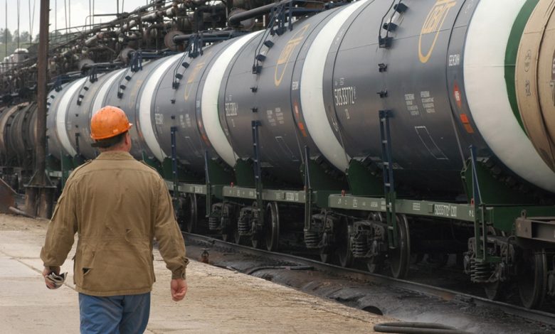 поставки, нефть