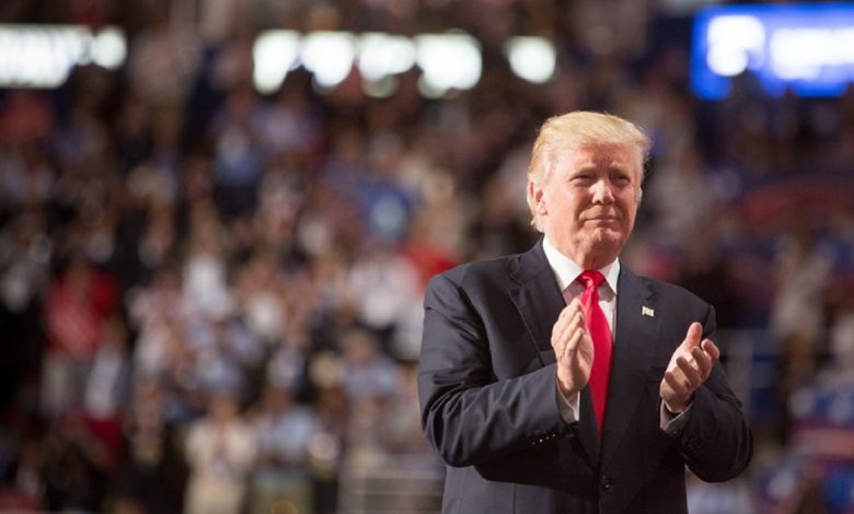 Команда Дональда Трампа запустила соцсеть GETTR