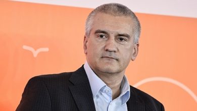 С. Аксенов
