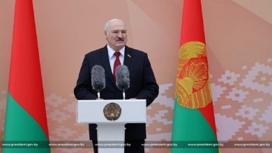 Лукашенко: надо отдавать приоритет повышению благосостояния учителей и врачей