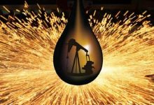 Лукашенко поздравил белорусских нефтяников с профессиональным праздником