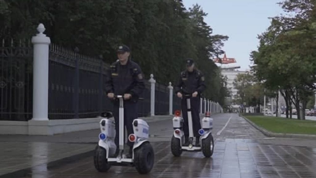 В Минске милиция начала патрулировать улицы на сегвеях