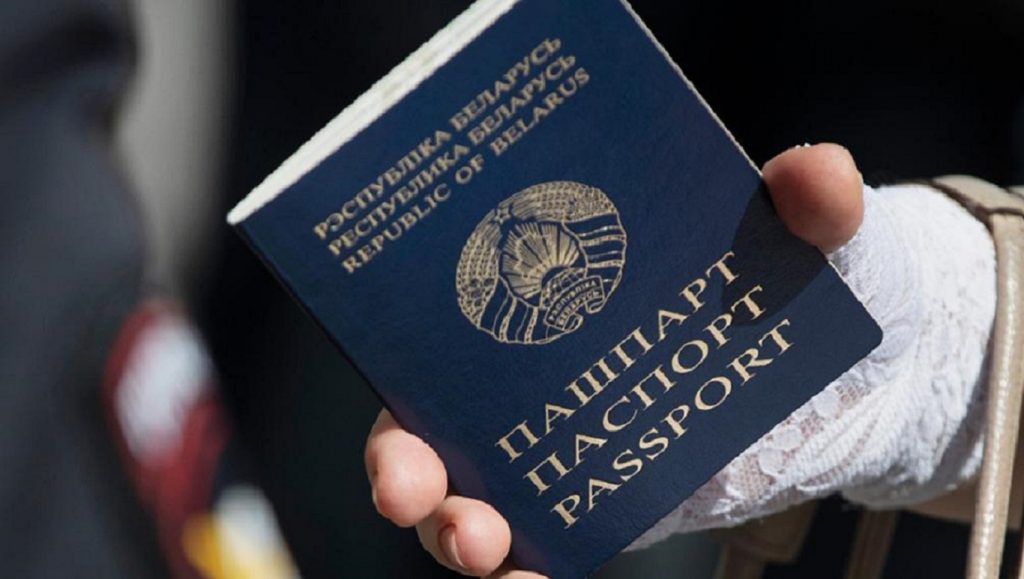 ГУБОПиК МВД предлагает лишать гражданства белорусов, сбежавших из страны