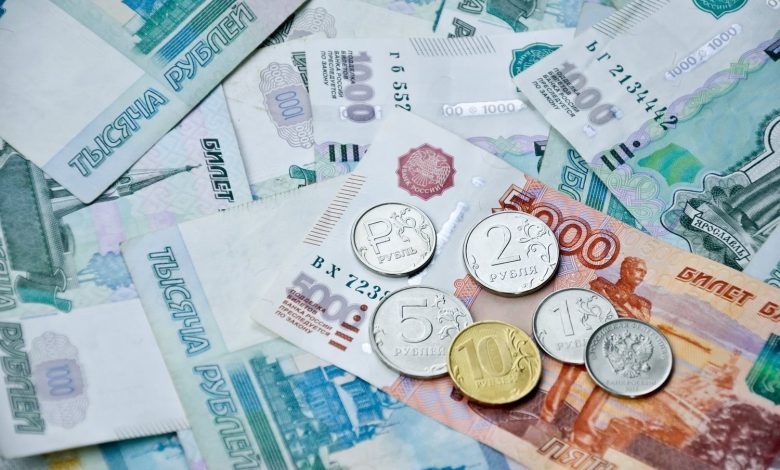 российские рубли, валюта, валютные торги