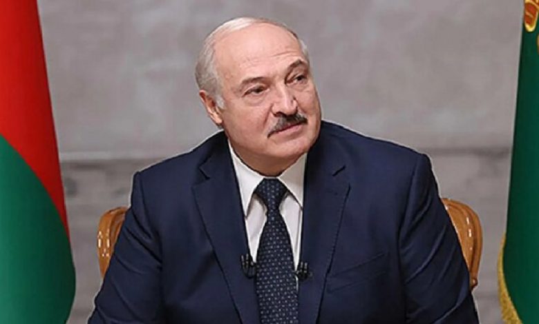 Лукашенко не исключил досрочных президентских выборов после референдума