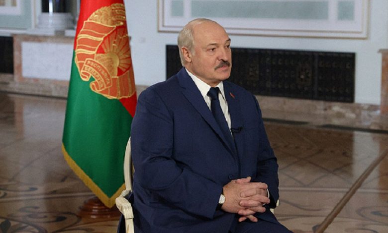 Лукашенко: «Мне все равно, кем они там меня считают»