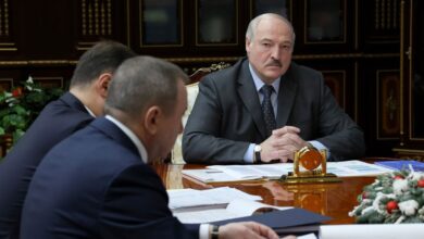 Александр Лукашенко 20 декабря 2021 года принял с докладом Владимира Макея