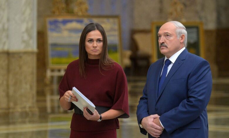 Наталья Эйсмонт и Александр Лукашенко