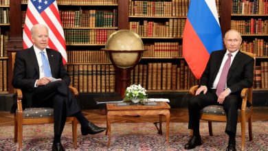 Президенты России и США В. Путин и Д. Байден
